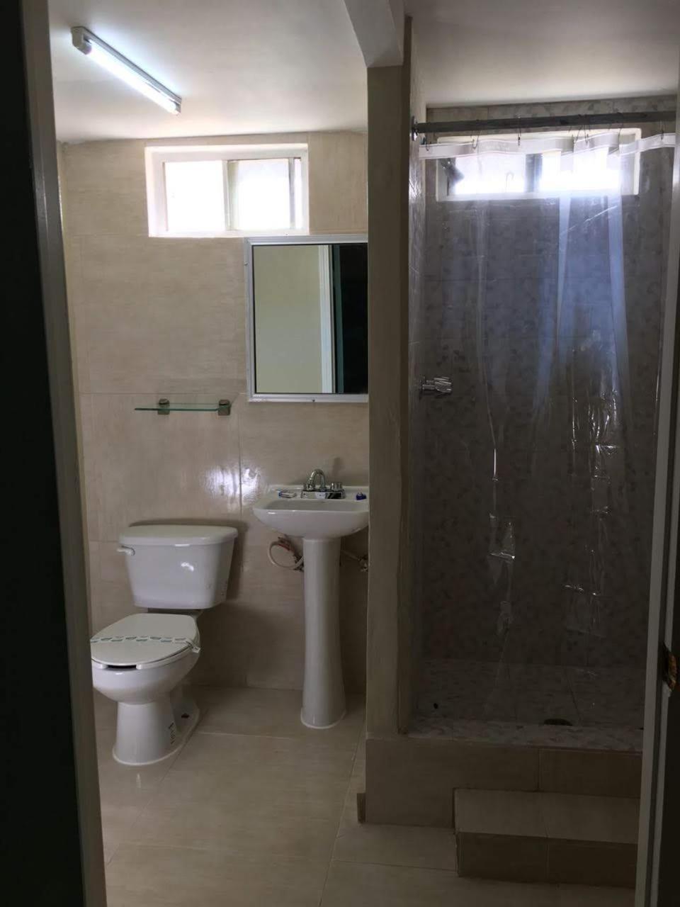 Hotel Frontera Baja Mexicali Extérieur photo