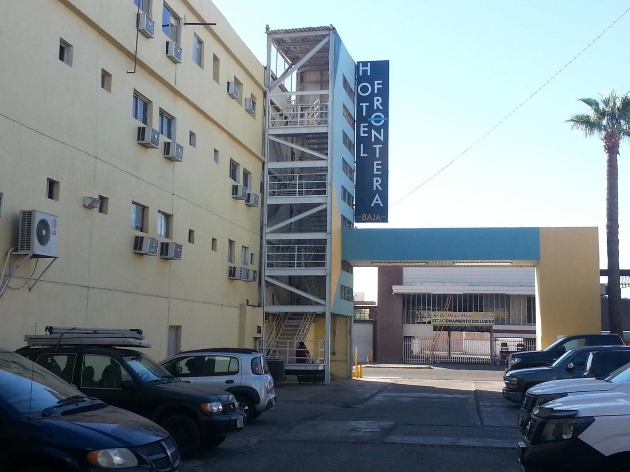 Hotel Frontera Baja Mexicali Extérieur photo