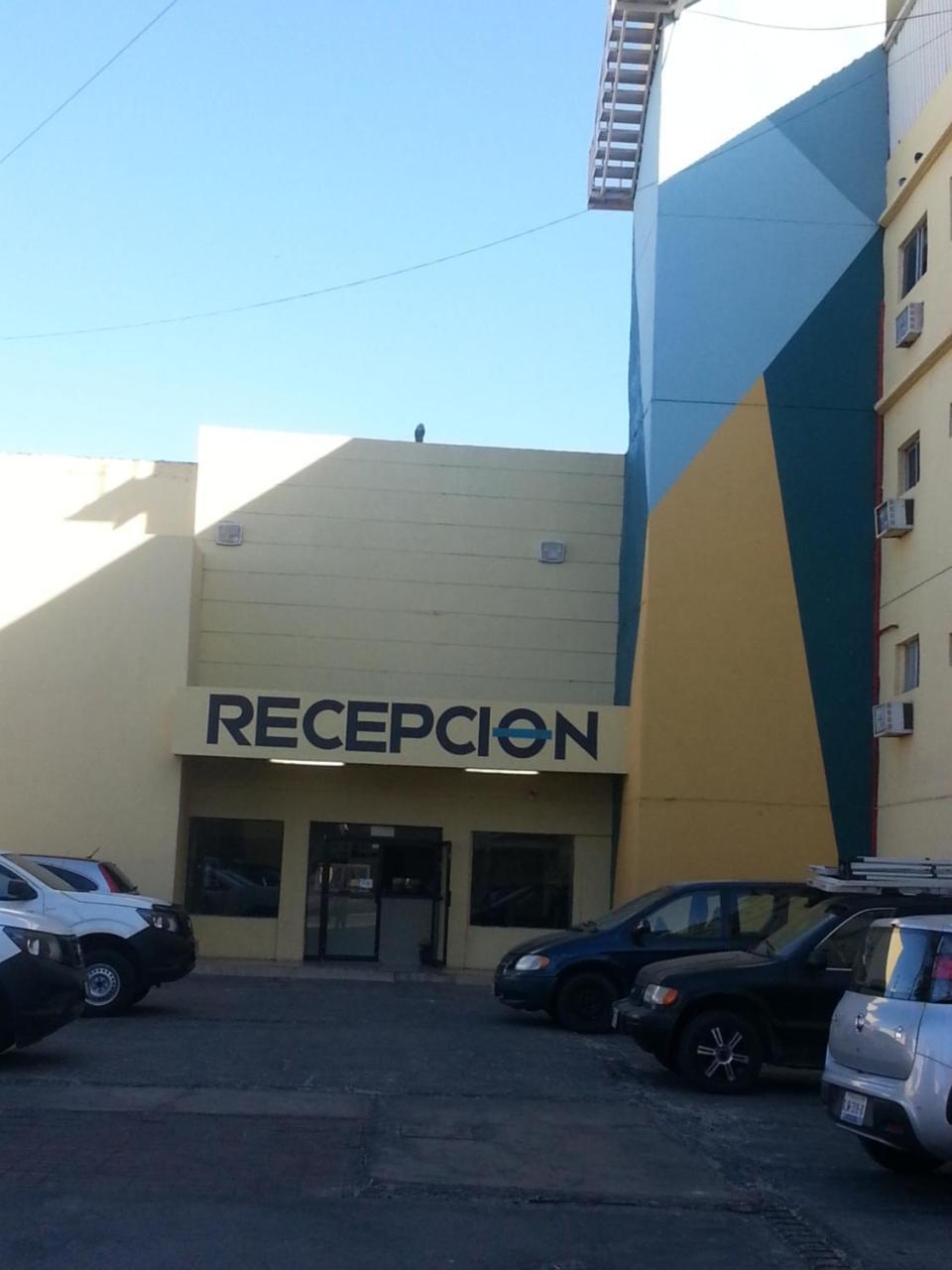 Hotel Frontera Baja Mexicali Extérieur photo